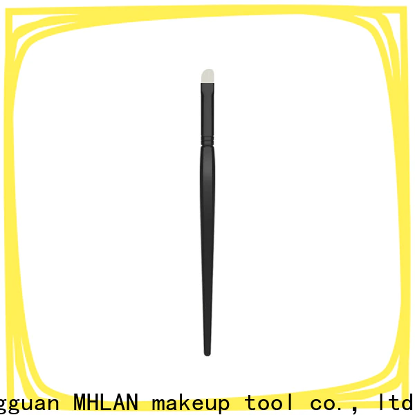 precise eyeliner brush looking for buyer for wholesale