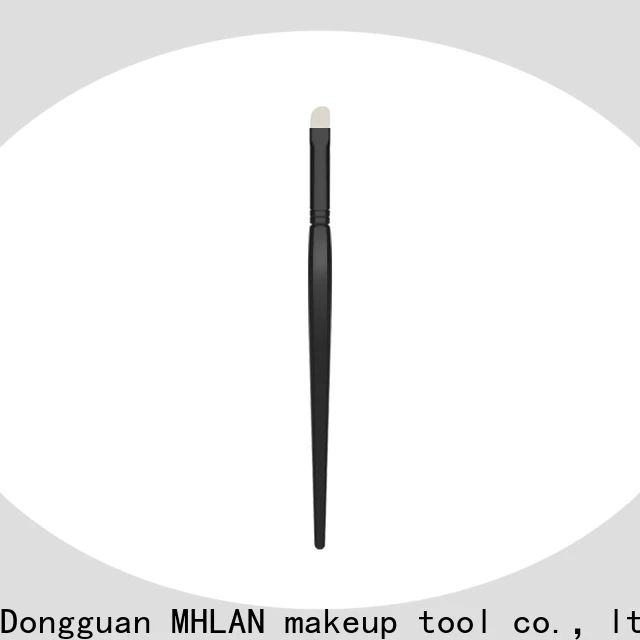 MHLAN angled eyeliner brush from China for beginners