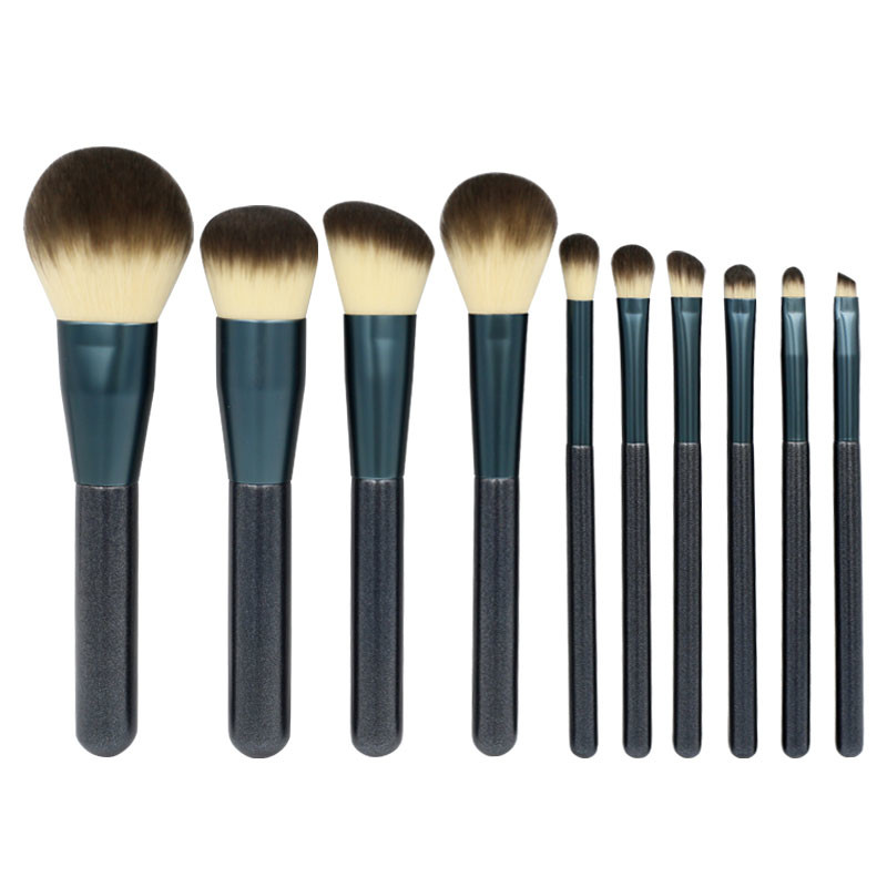 Wood handle makeup brush set