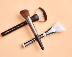 Image of Synthetic Bristle Makeup Brush